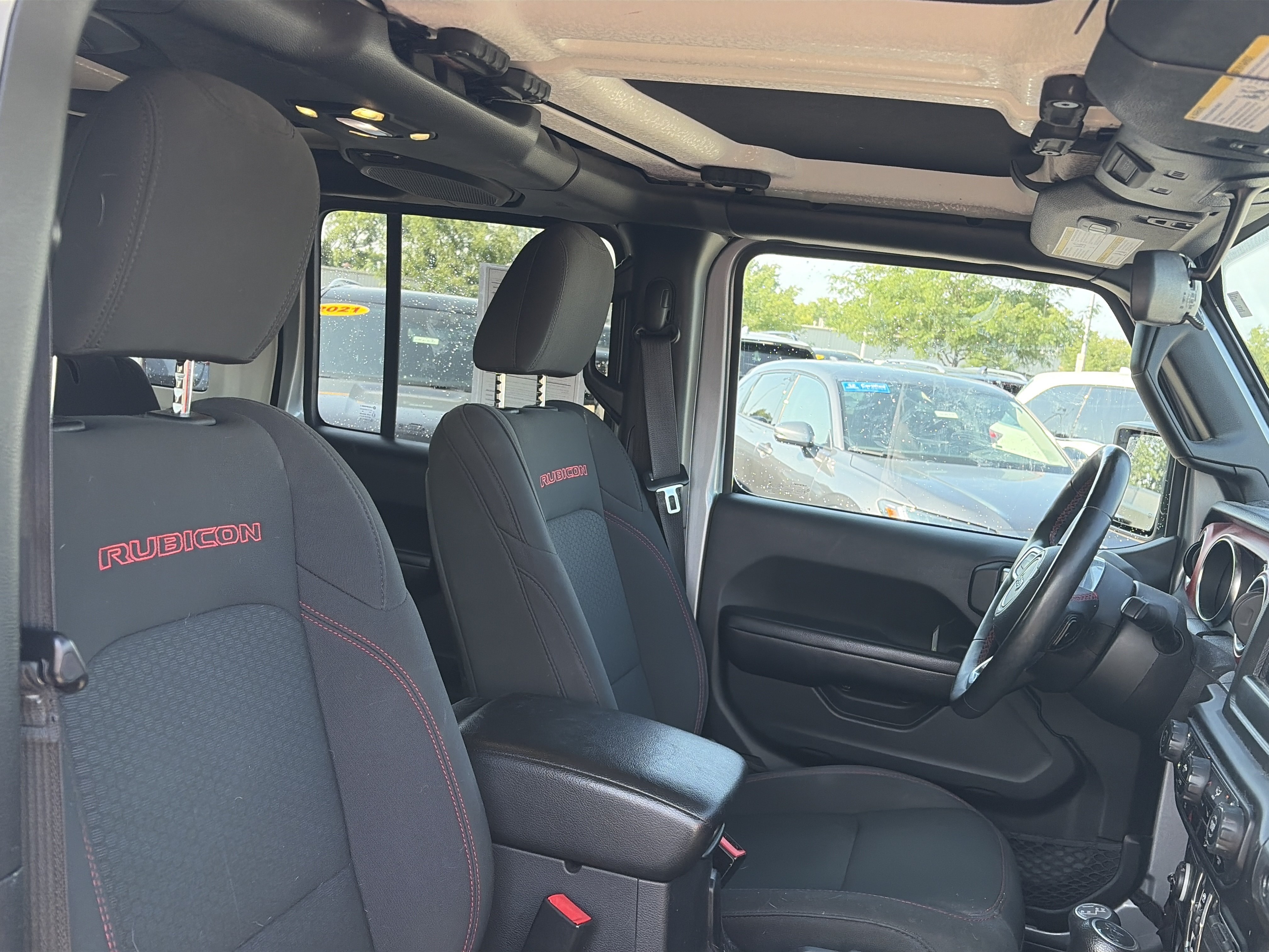 Used 2019 Jeep Wrangler Unlimited Rubicon w/ LED Lighting Group AWD/4WD image 14