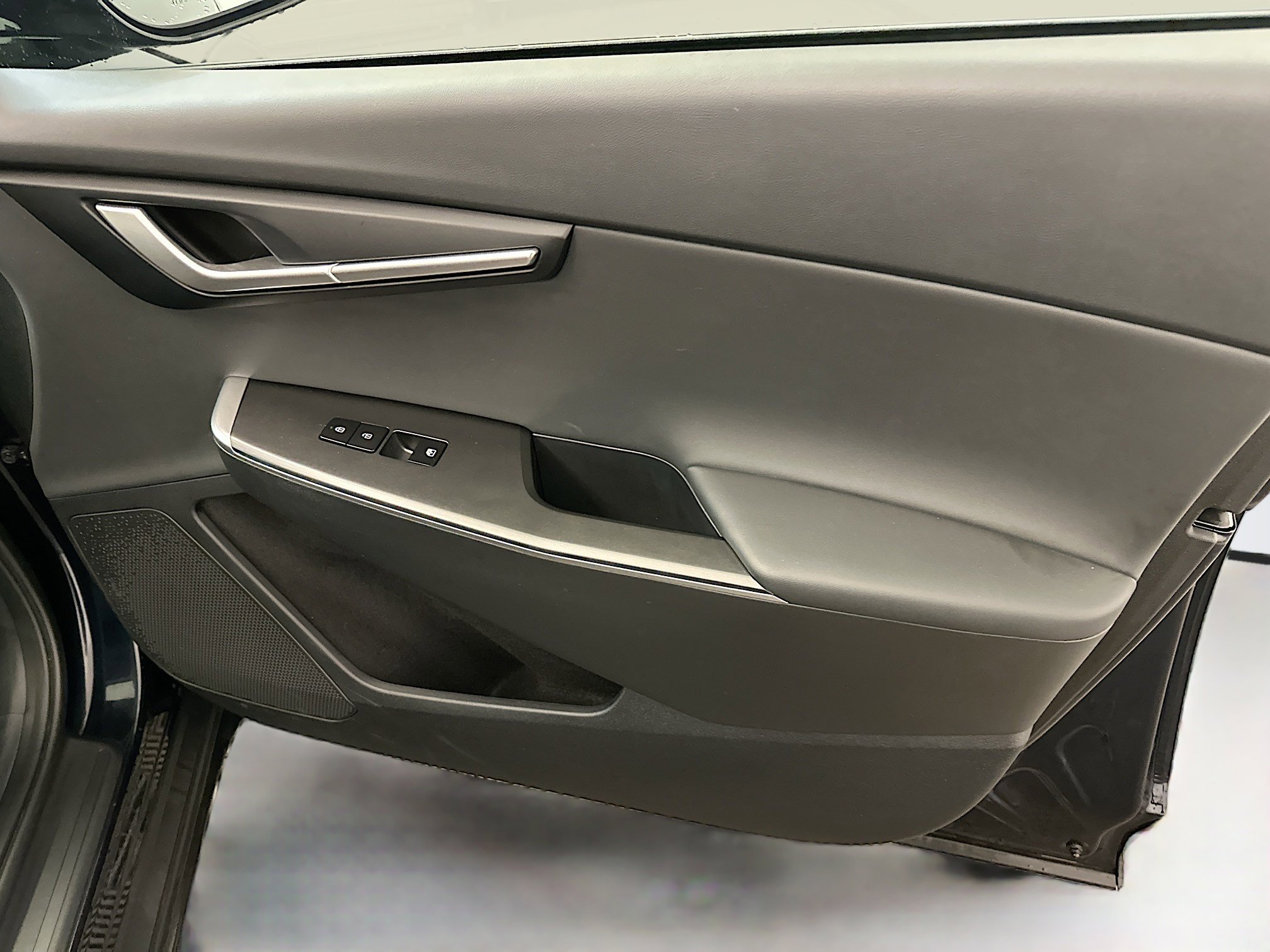 Used 2024 Kia EV6 Light AWD/4WD image 33