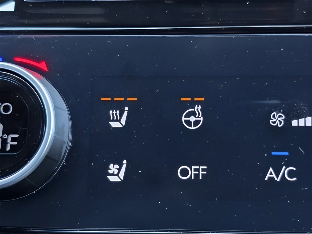 Used 2025 Hyundai Santa Cruz Limited image 35