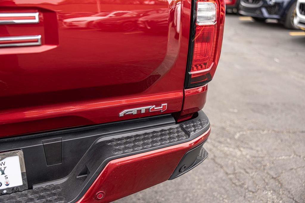 Used 2024 GMC Canyon AT4 w/ AT4 Premium Package AWD/4WD image 15
