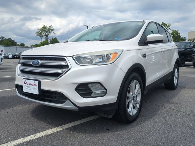 Used 2017 Ford Escape SE FWD image 8