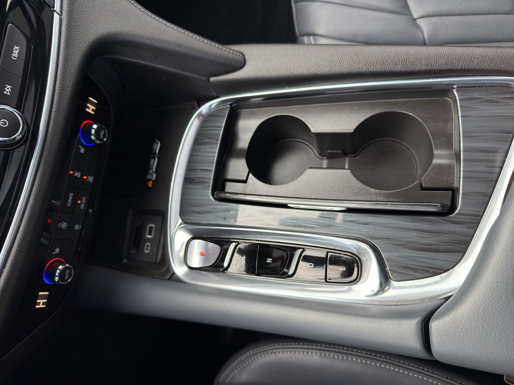 Used 2022 Buick Enclave Essence w/ Experience Buick Package image 23