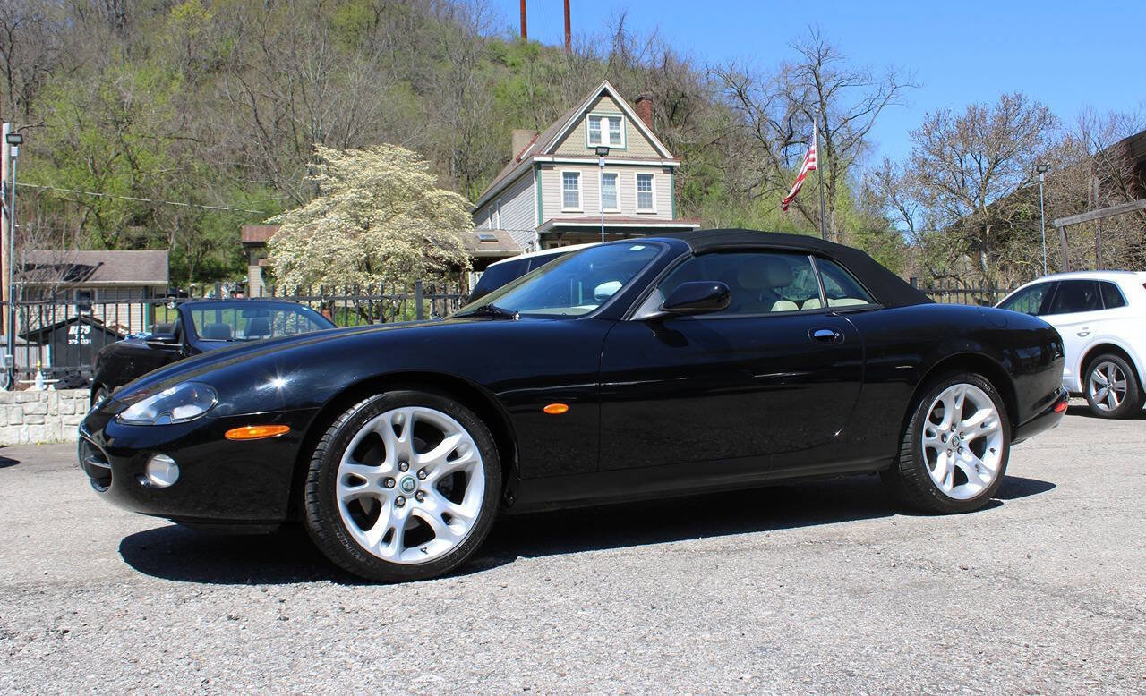 Used 2004 Jaguar XK8 Convertible image 4
