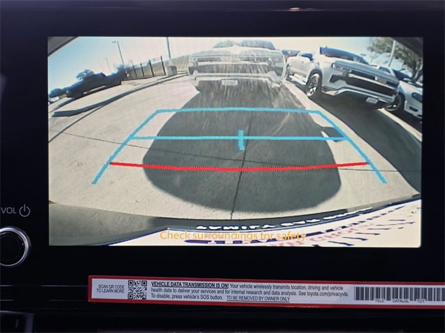 Used 2025 Toyota Sienna LE image 14