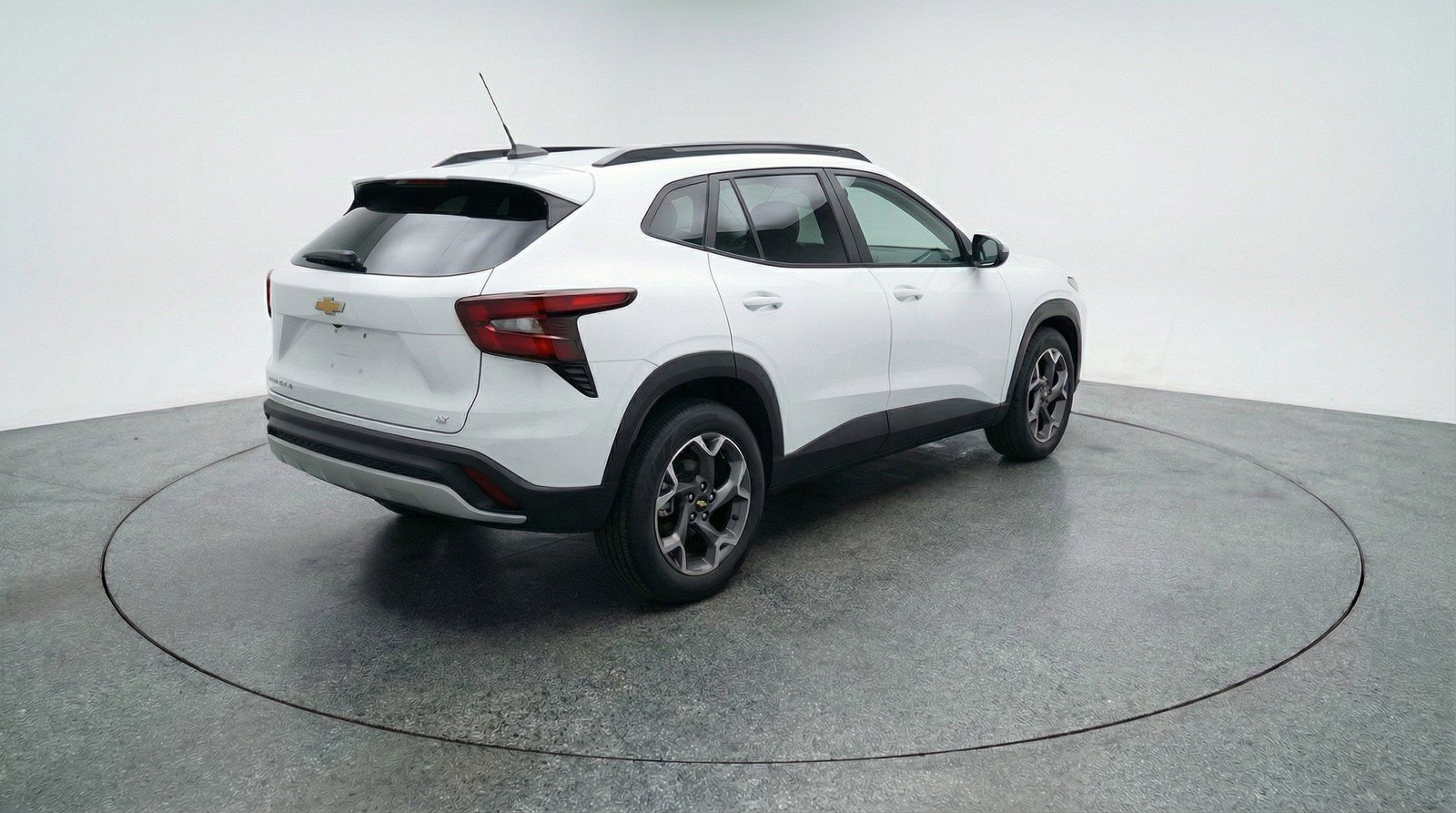 Used 2025 Chevrolet Trax LT image 9