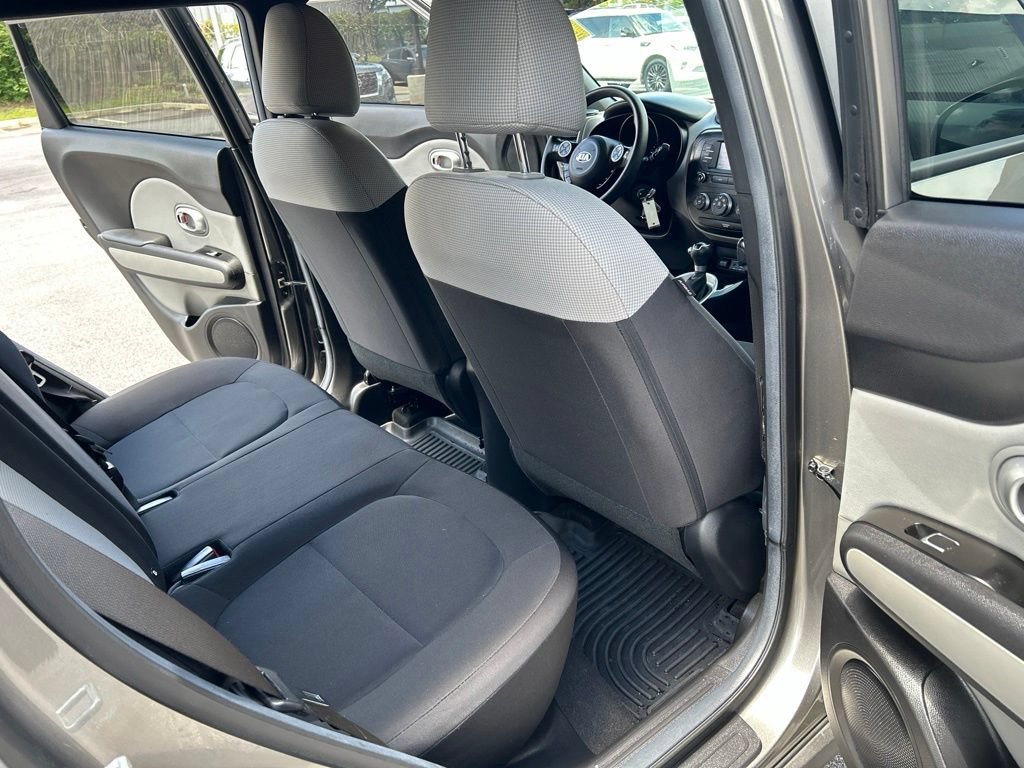 Used 2019 Kia Soul FWD image 22