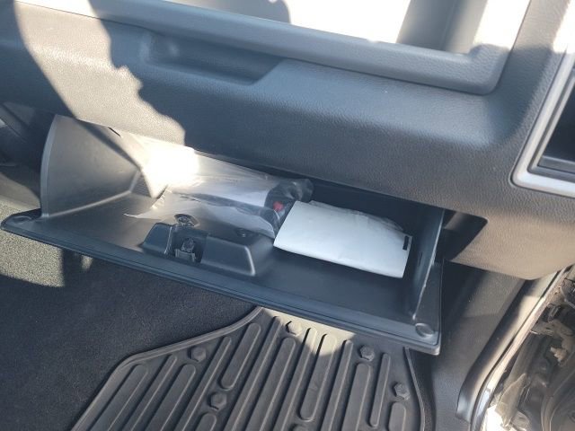 Used 2015 RAM 1500 Express image 21