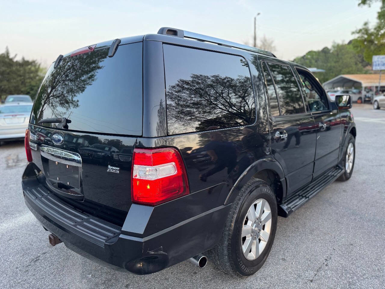 Used 2010 Ford Expedition Limited image 5