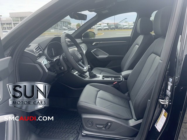 New 2025 Audi Q3 2.0T Premium image 28