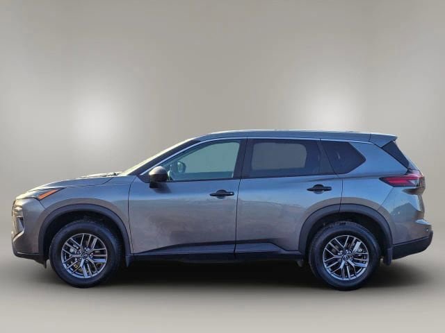 Used 2024 Nissan Rogue S AWD/4WD image 8