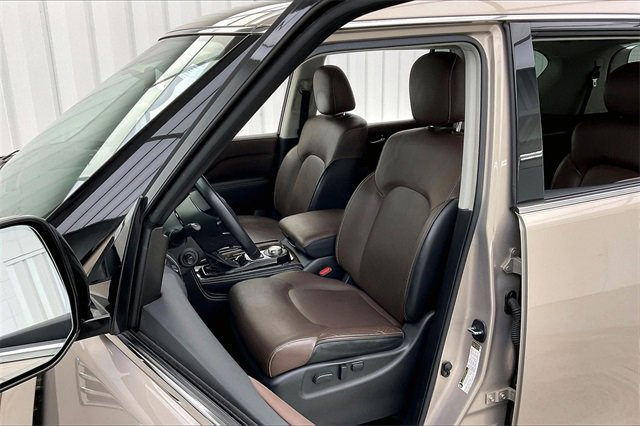 Used 2021 INFINITI QX80 Premium Select w/ All-Season Package image 8