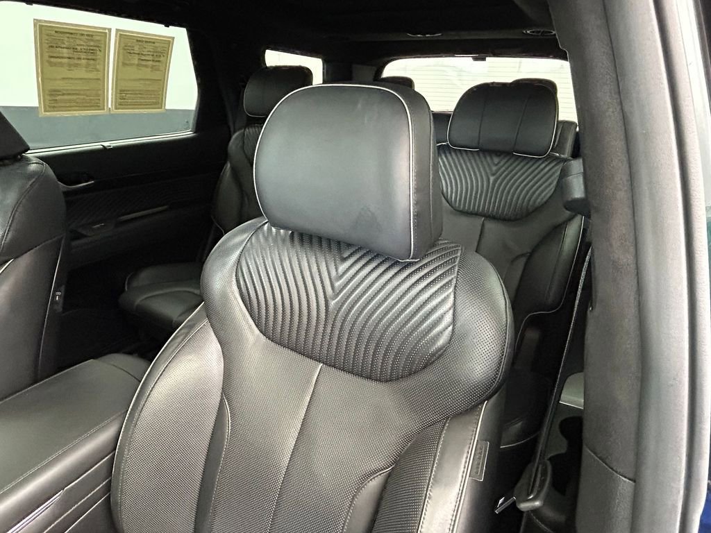 Used 2024 Hyundai Palisade Calligraphy image 16