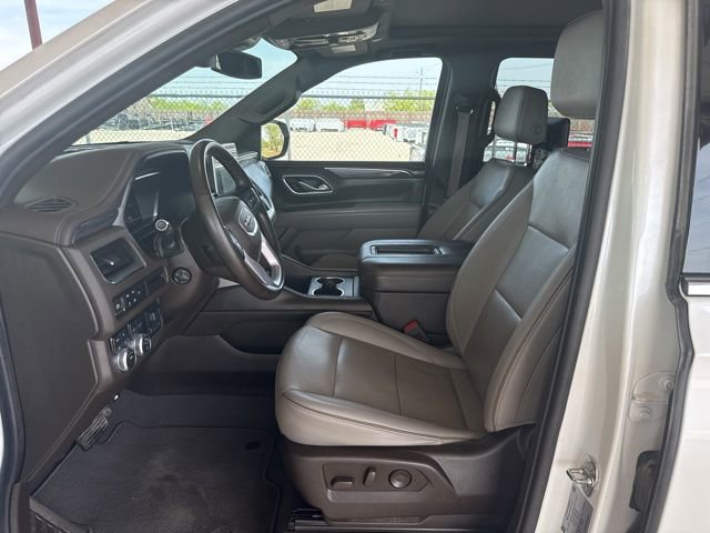 Used 2023 GMC Yukon SLT w/ SLT Premium Package image 14