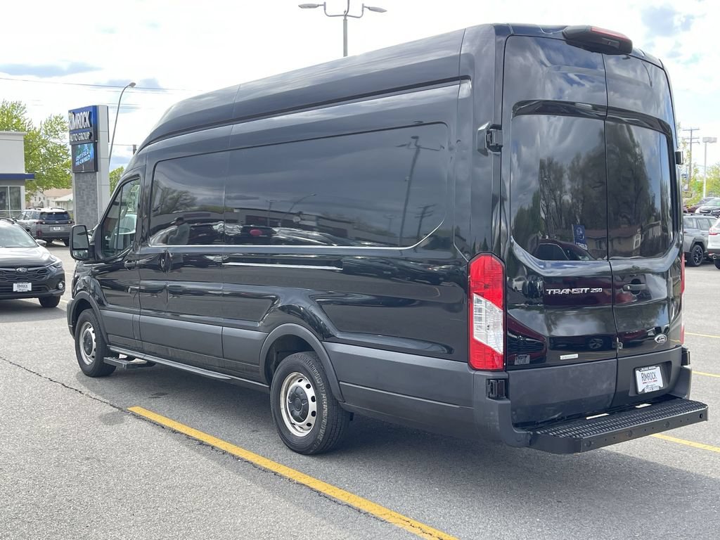 Used 2022 Ford Transit 250 148 High Roof Extended w/ Load Area Protection Package RWD image 5