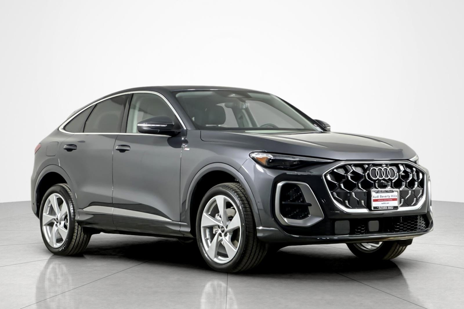 New 2026 Audi Q5 Premium Plus AWD/4WD image 2