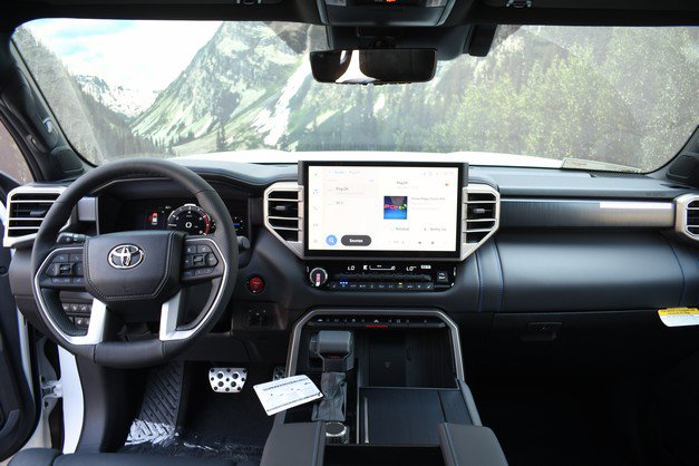 New 2026 Toyota Sequoia Platinum w/ TRD Off-Road Package AWD/4WD image 9