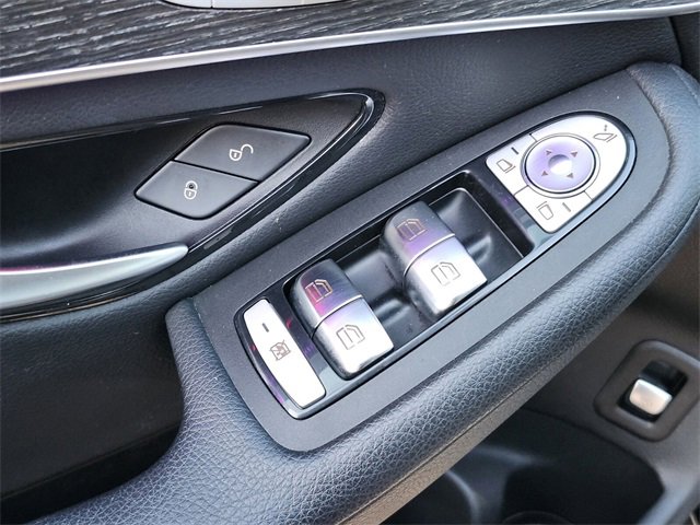 Certified 2020 Mercedes-Benz GLC 300 4MATIC image 17