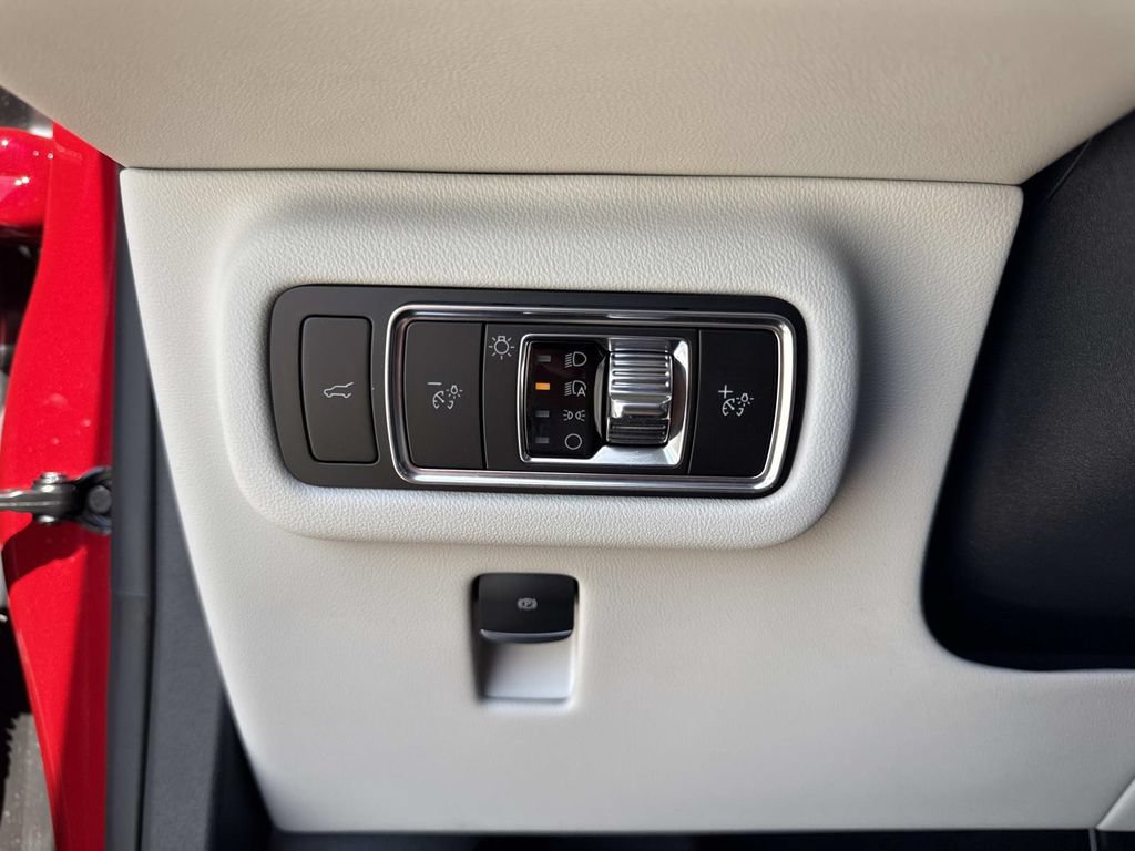 Certified 2026 Lincoln Nautilus Premier AWD/4WD image 32