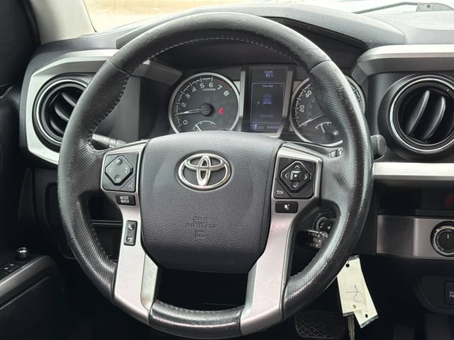 Used 2017 Toyota Tacoma SR5 w/ Tow Package AWD/4WD image 14
