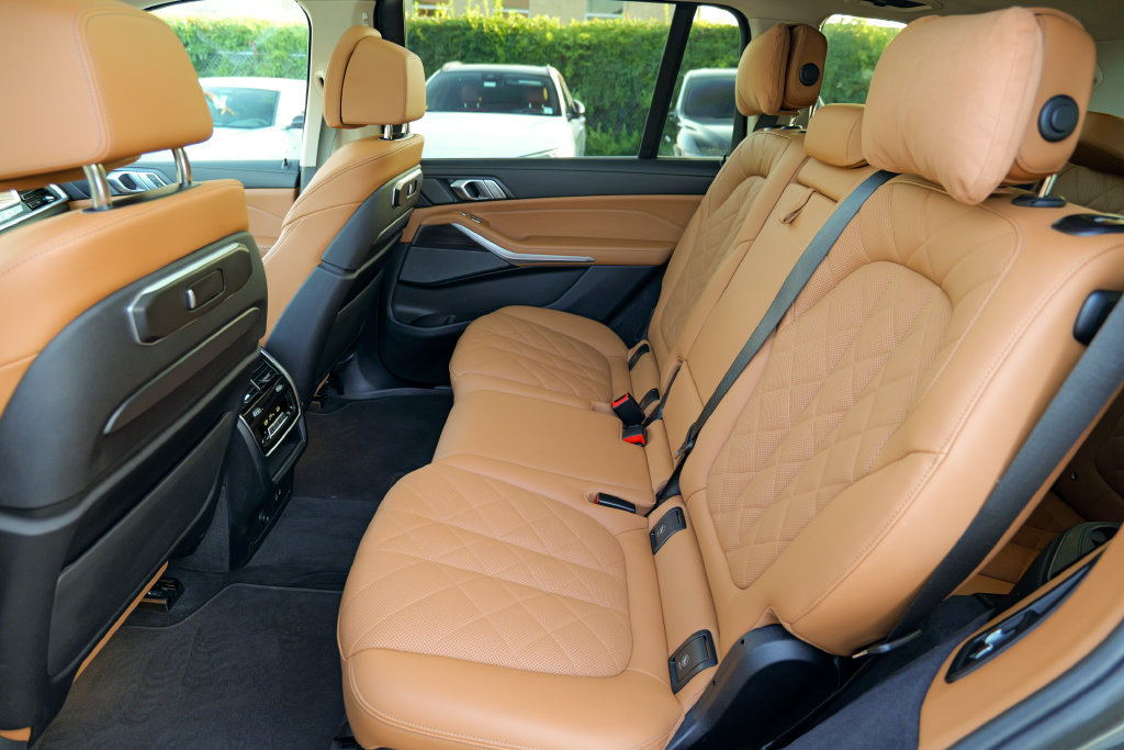 Used 2024 BMW X7 xDrive40i AWD/4WD image 27