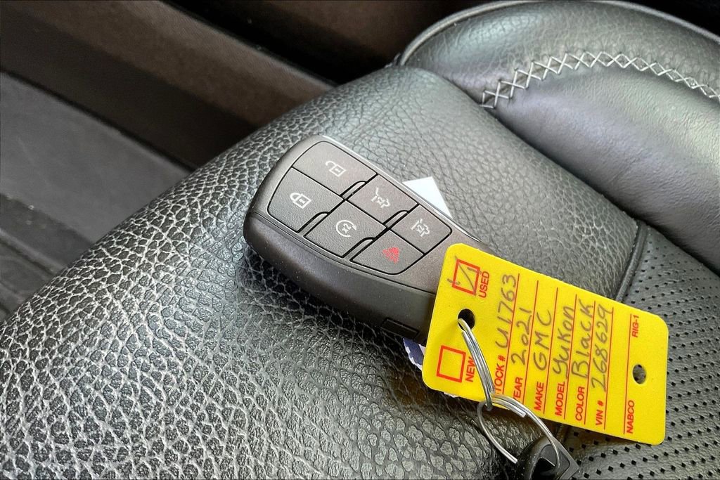 Used 2021 GMC Yukon XL Denali w/ Denali Ultimate Package image 10