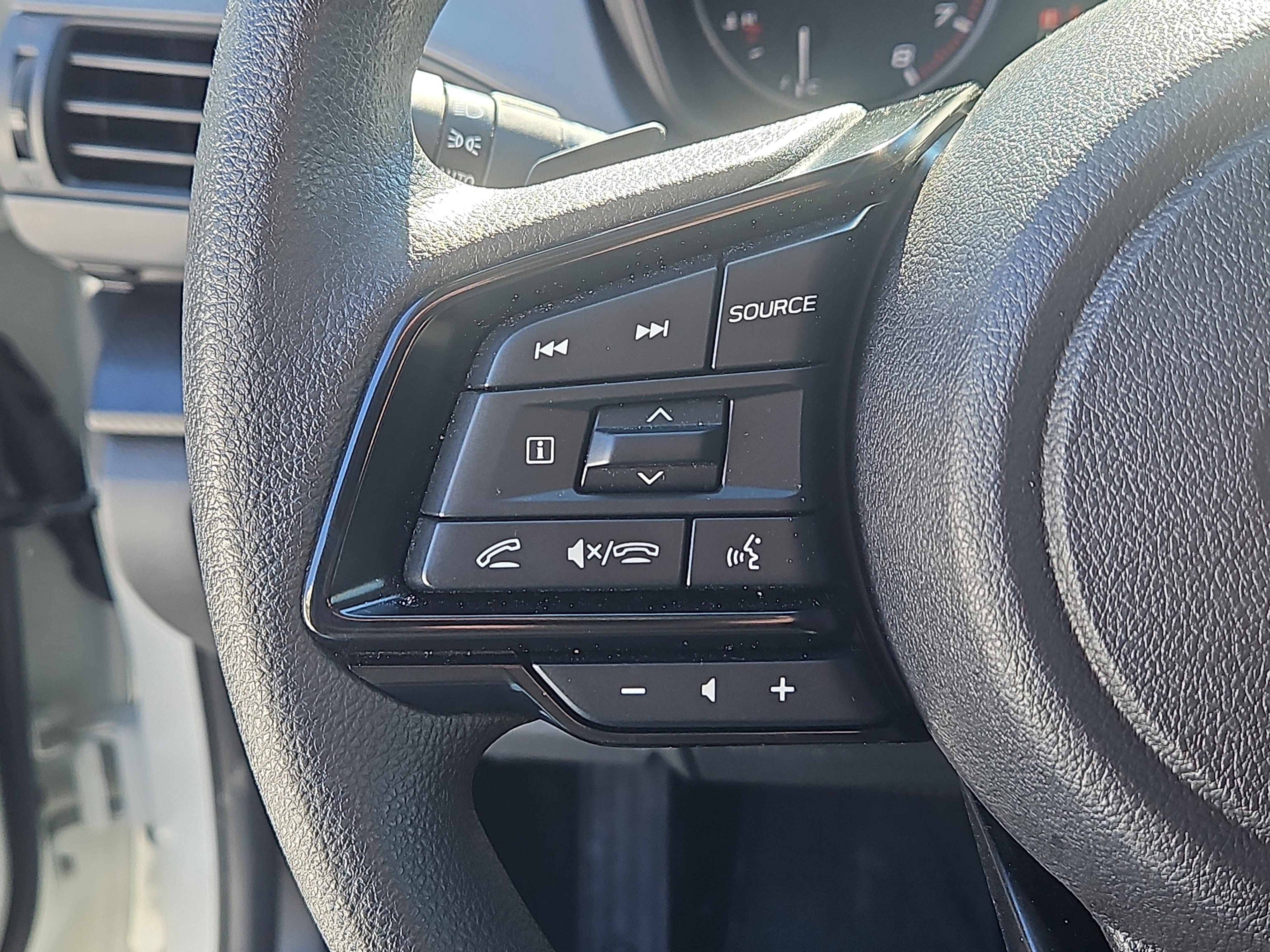 Certified 2025 Subaru Crosstrek 2.0i Premium image 16