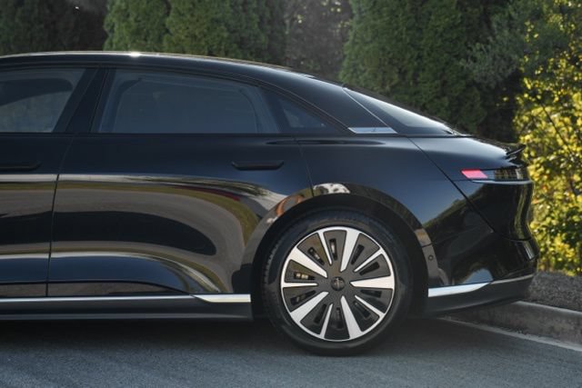 Used 2024 Lucid Air Touring AWD/4WD image 11