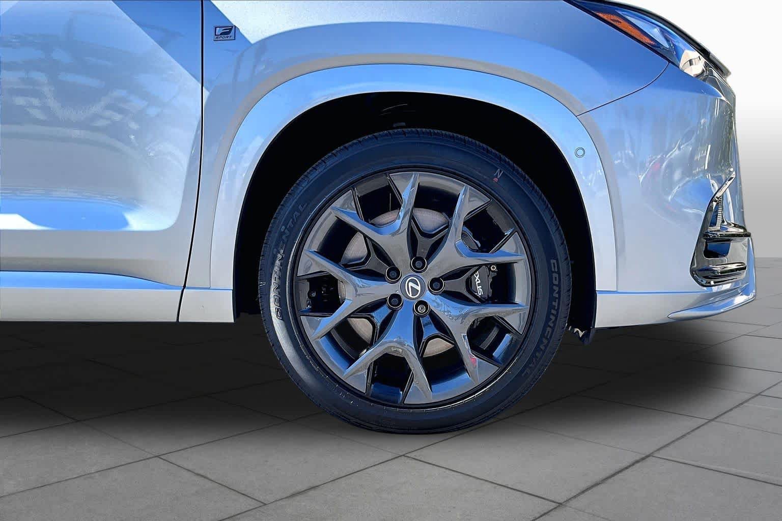 New 2026 Lexus TX 500h AWD w/ Technology Package image 9