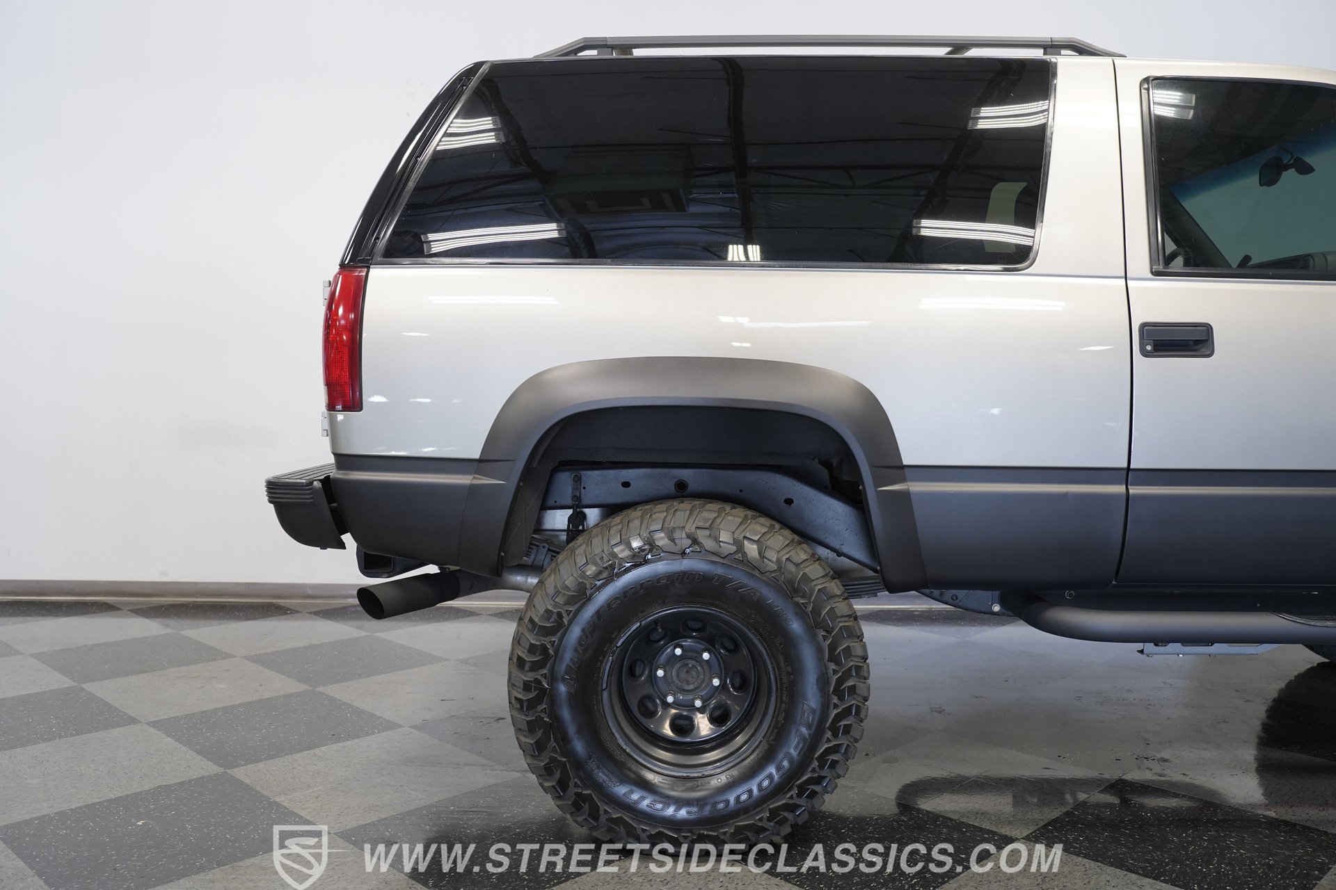 Used 1999 Chevrolet Tahoe 4WD 2-Door w/ Preferred Equipment Group image 34