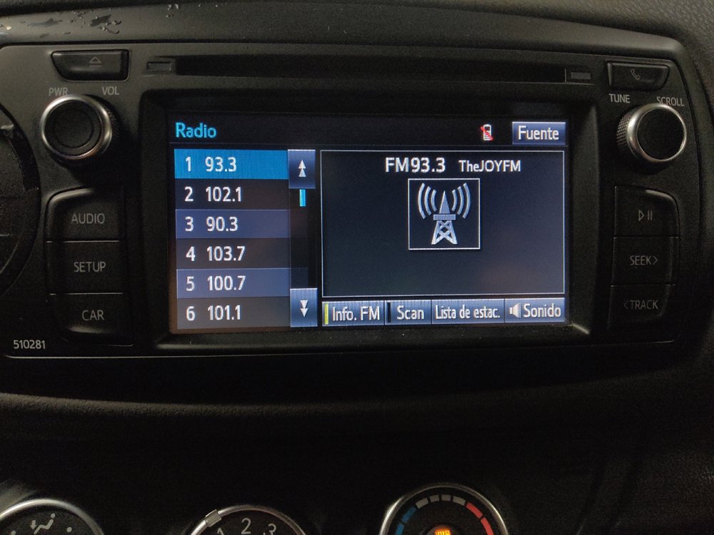 Used 2018 Toyota Yaris LE w/ Carpet Mat Package image 25