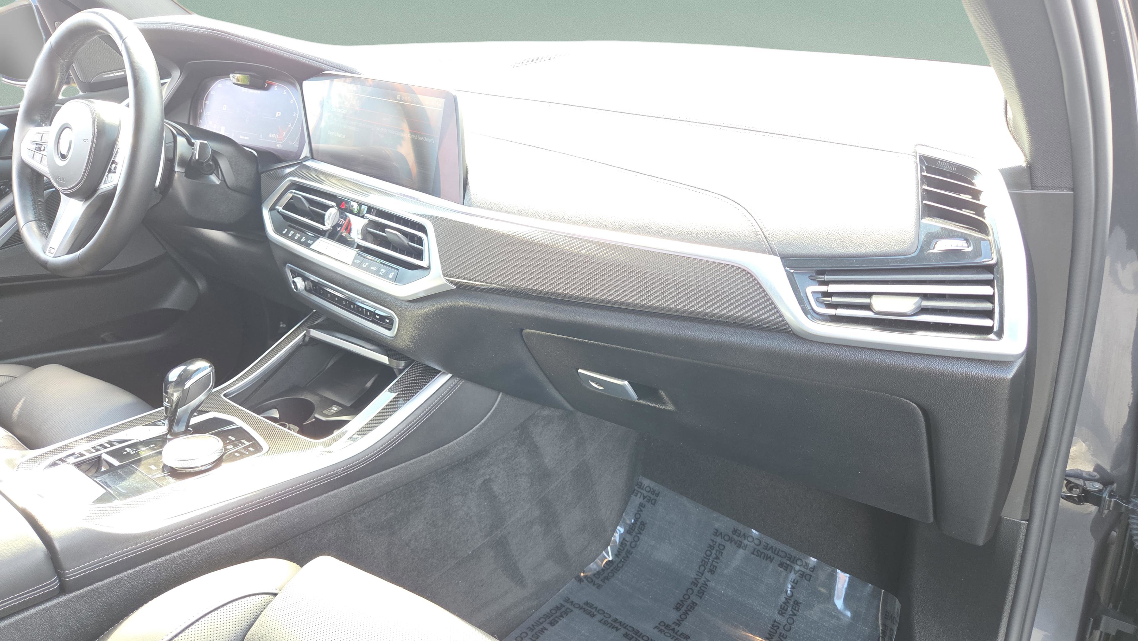 Used 2022 BMW X5 M50i image 21