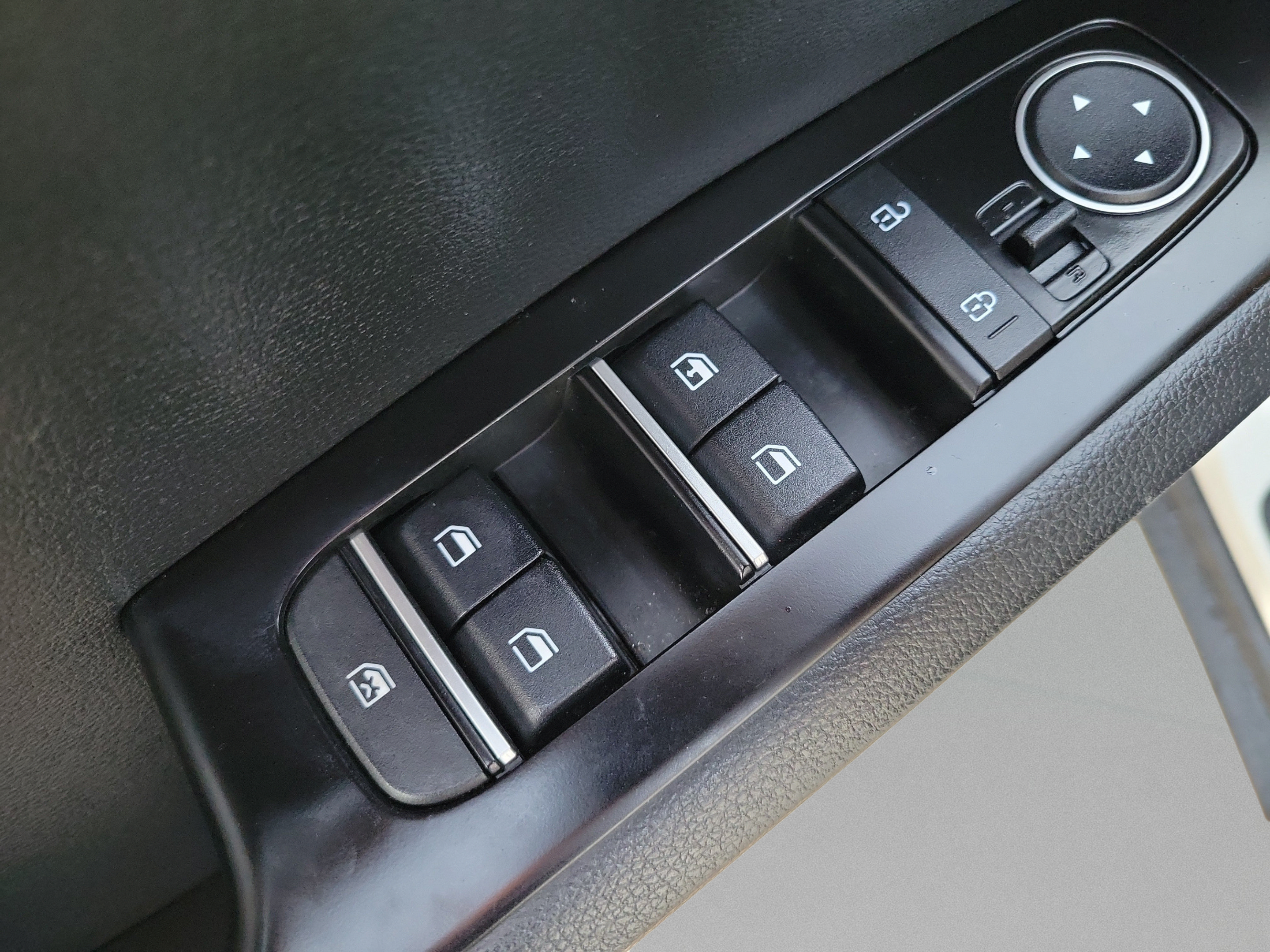Certified 2023 Kia Soul S FWD image 14