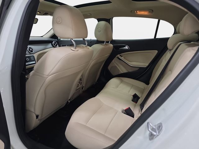 Used 2018 Mercedes-Benz GLA 250 4MATIC image 12