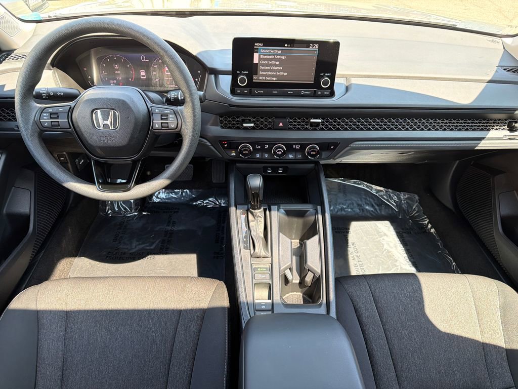 Used 2023 Honda Accord EX image 15