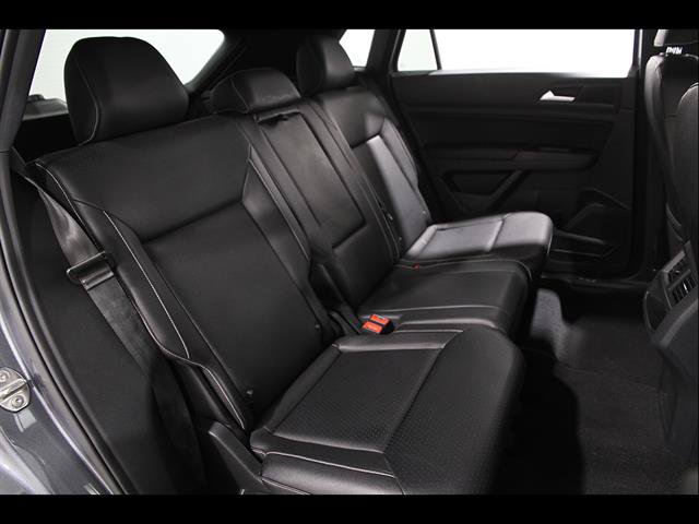 Certified 2020 Volkswagen Atlas Cross Sport SE AWD/4WD image 17