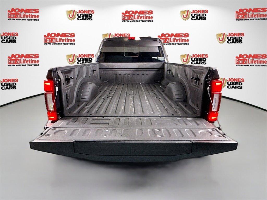 Used 2022 Ford F450 Platinum w/ FX4 Off-Road Package image 31
