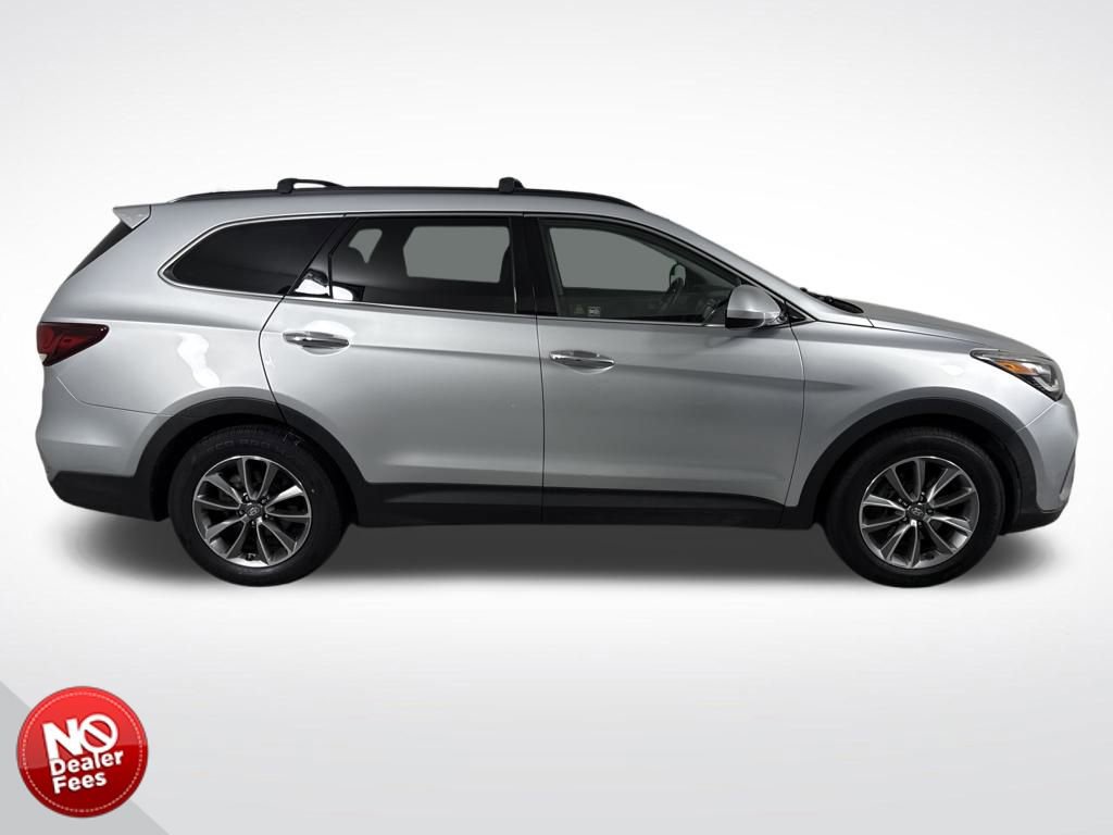 Used 2019 Hyundai Santa Fe XL SE image 2
