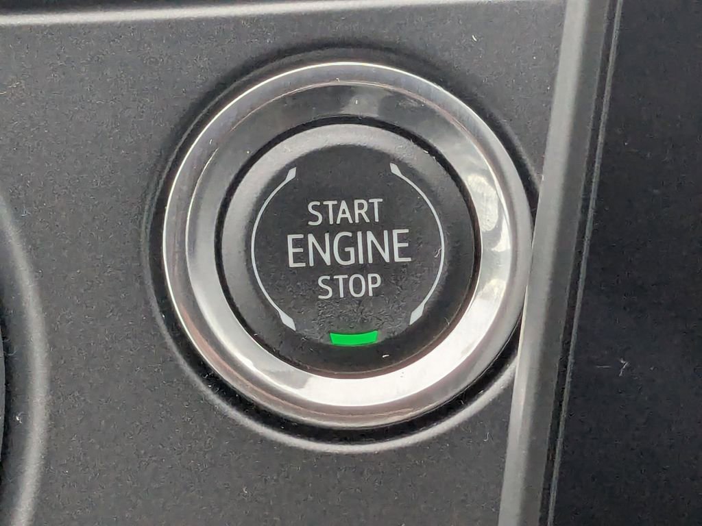 Used 2025 Chevrolet Blazer LT image 29