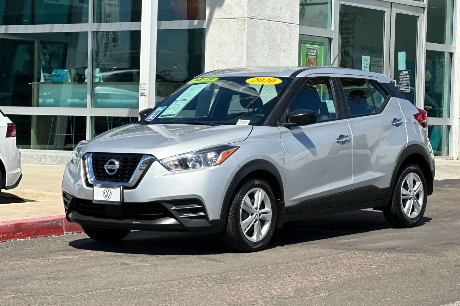 Used 2020 Nissan Kicks S FWD image 8