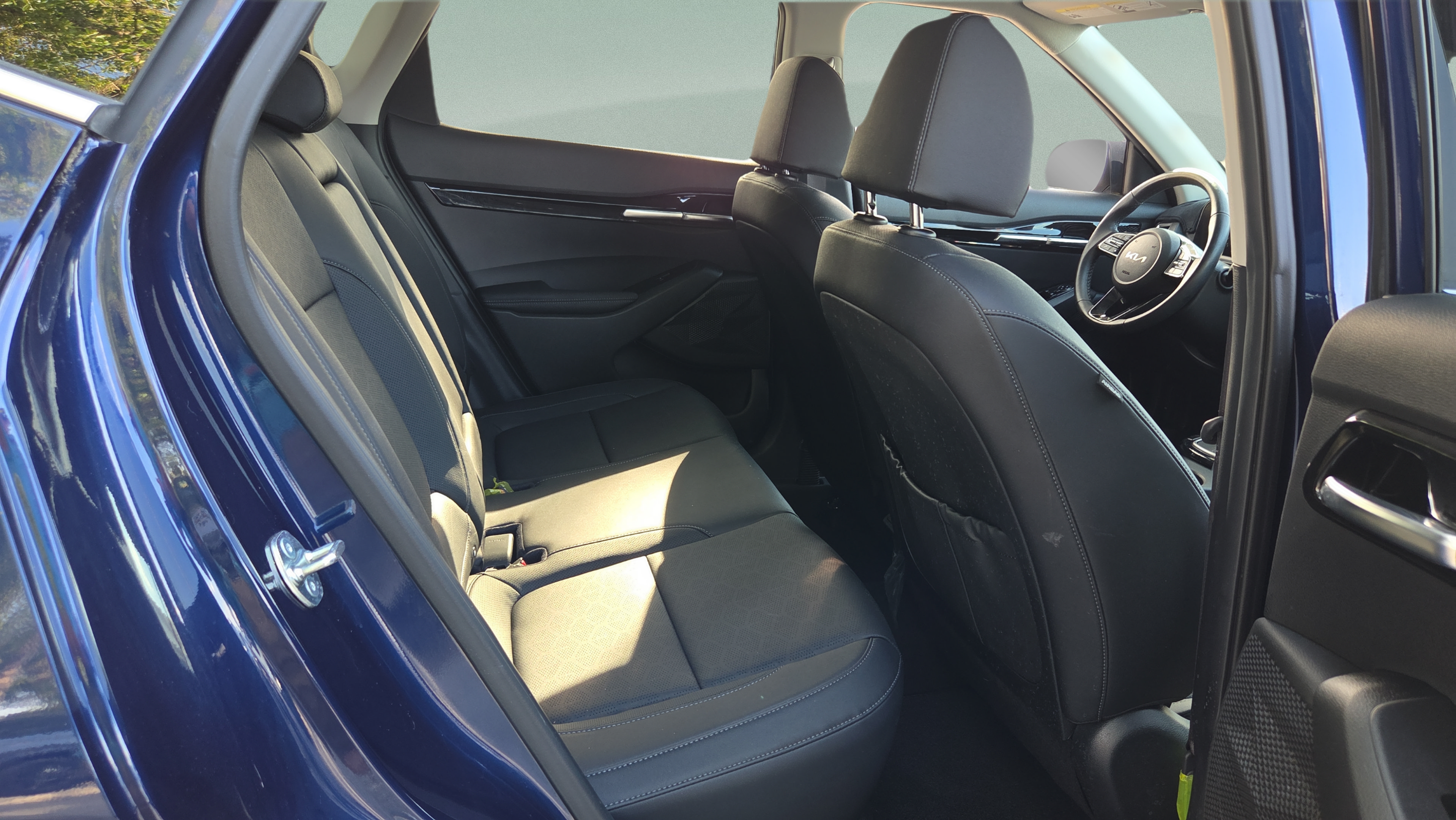 Certified 2024 Kia Seltos EX FWD image 15