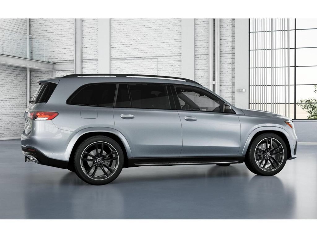 Used 2025 Mercedes-Benz GLS 580 4MATIC image 18