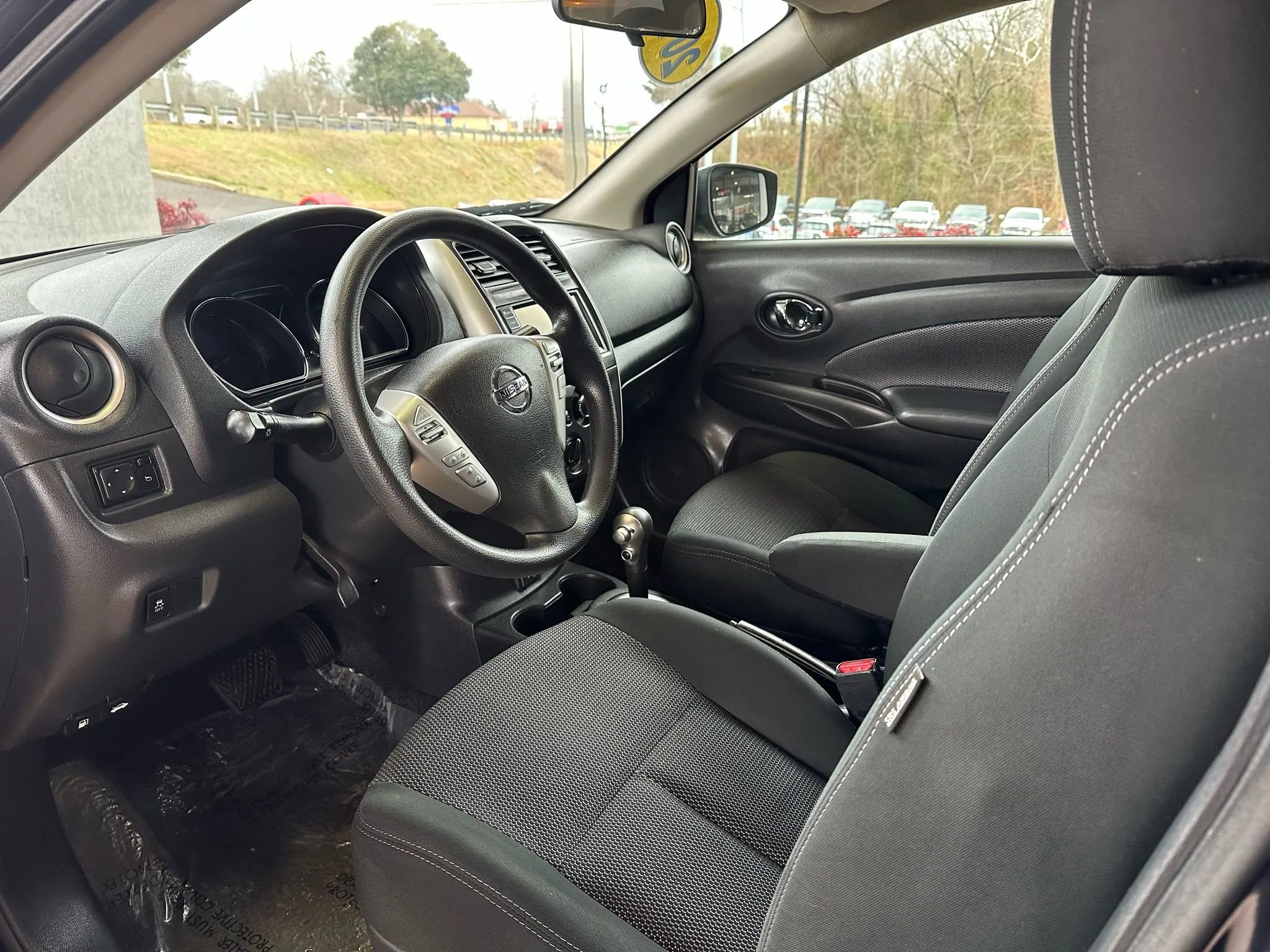 Used 2019 Nissan Versa SV image 8