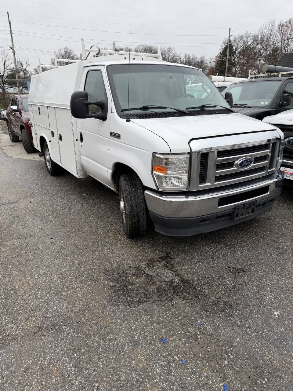 Used 2021 Ford E-350 and Econoline 350 Super Duty w/ Power Windows & Locks Group RWD image 4