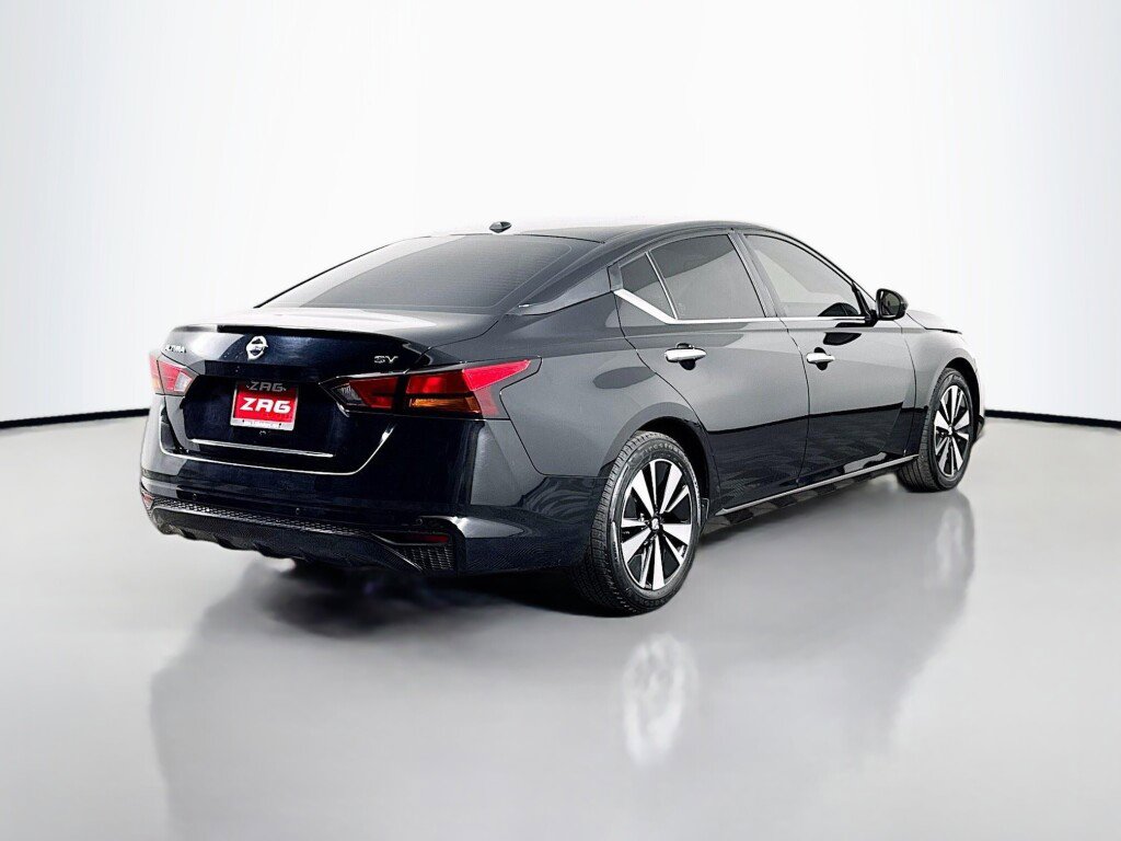 Used 2021 Nissan Altima 2.5 SV FWD image 5