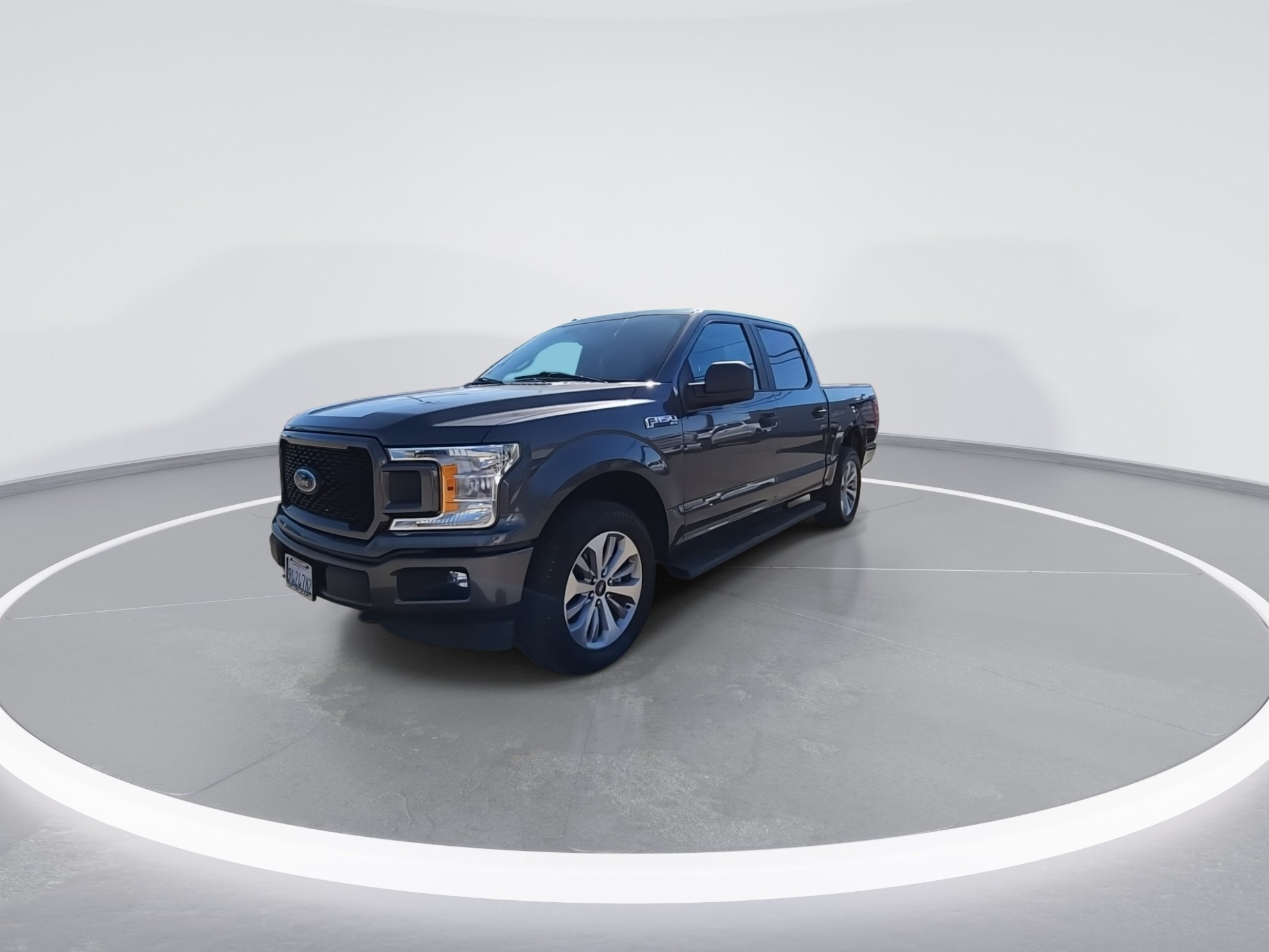 Used 2018 Ford F150 XL w/ Equipment Group 101A Mid AWD/4WD image 4