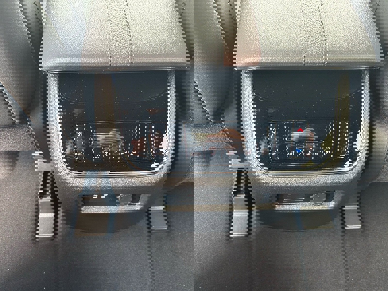 New 2026 Nissan Armada SL image 19