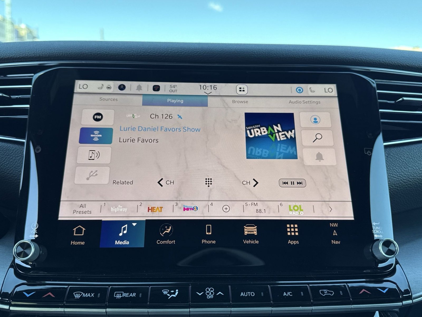 New 2025 Jeep Wagoneer L Series II image 18