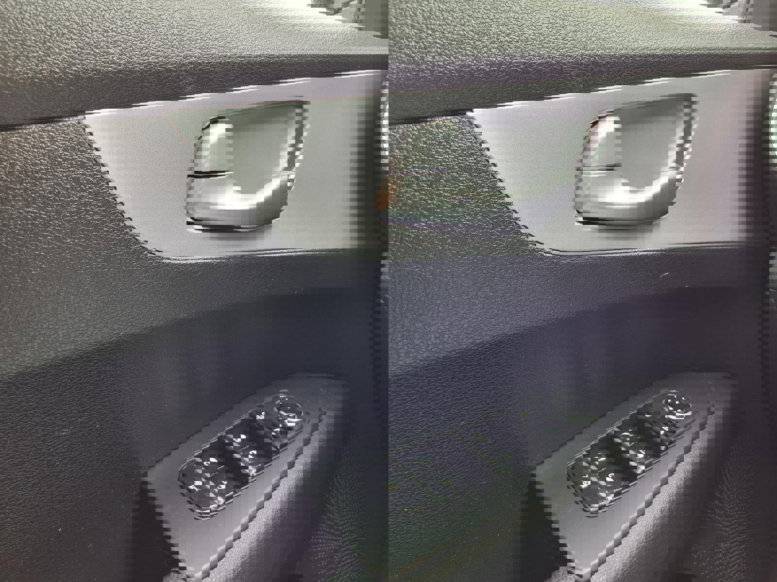 Used 2024 Kia Forte LXS image 17