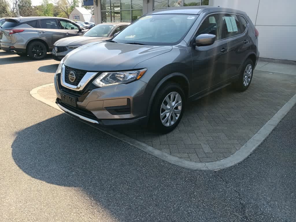 Used 2020 Nissan Rogue S AWD/4WD image 2