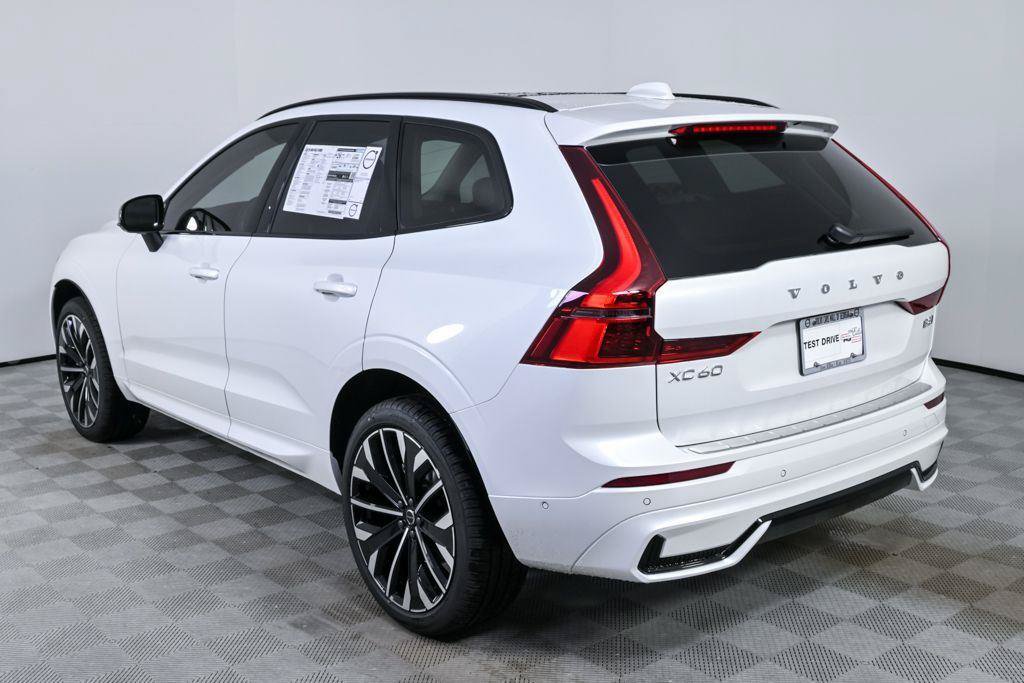 Used 2026 Volvo XC60 B5 Ultra w/ Protection Package Premier AWD/4WD image 3